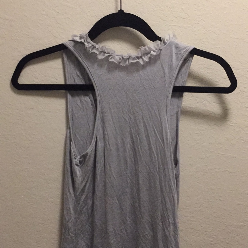 Gorgeous Grey Ruffle Accent Tank Size M - Picture 5 of 7